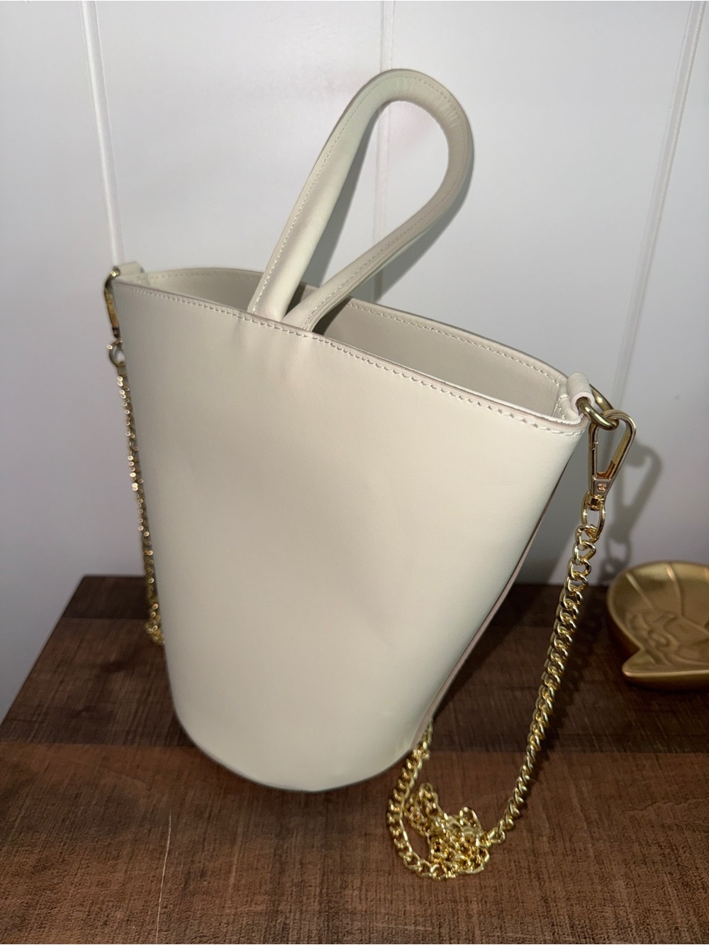 Anna Paola Genuine Italian Leather Ivory Bucket Bag Gold Chain Crossbody Handbag - Picture 4 of 5